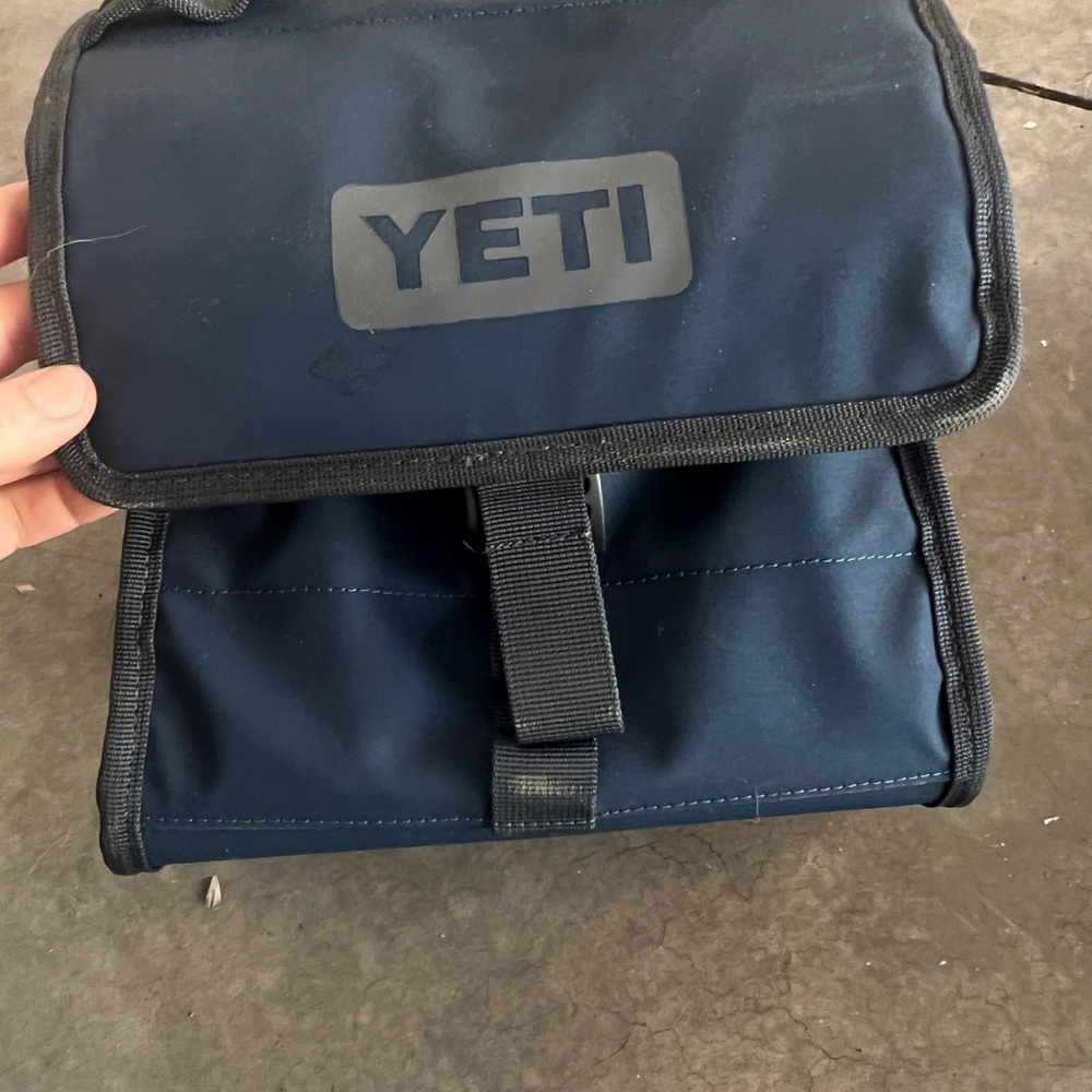 Yeti day trip cooler
